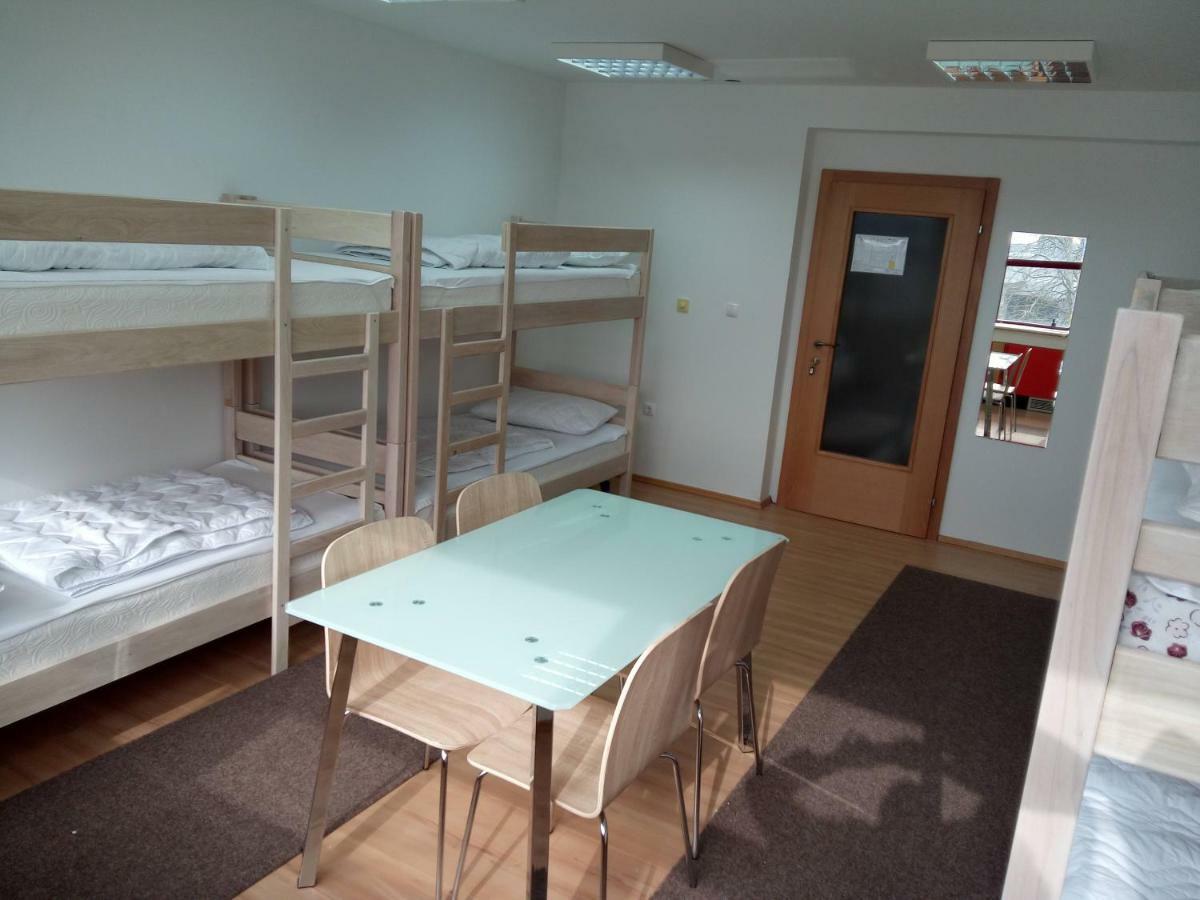 Hostel Omnibus Čakovec Eksteriør billede