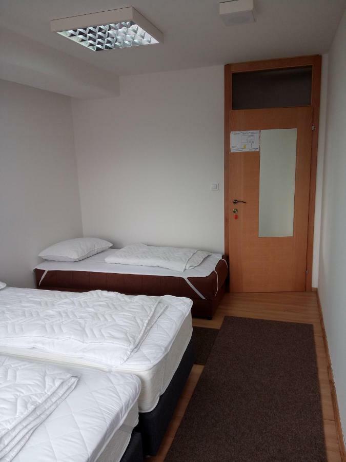 Hostel Omnibus Čakovec Eksteriør billede
